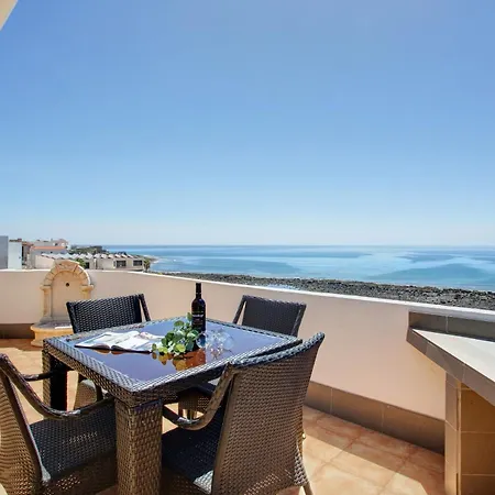 Olas Y Mar Apartment